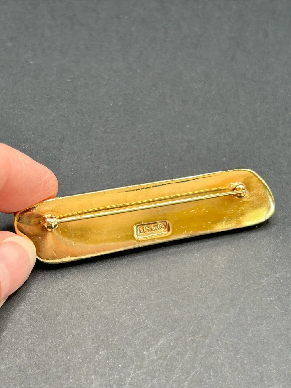 VTG‎ DSCo Swarovski Gold Tone Crystal Black Onyx Enamel Bar Brooch Pin